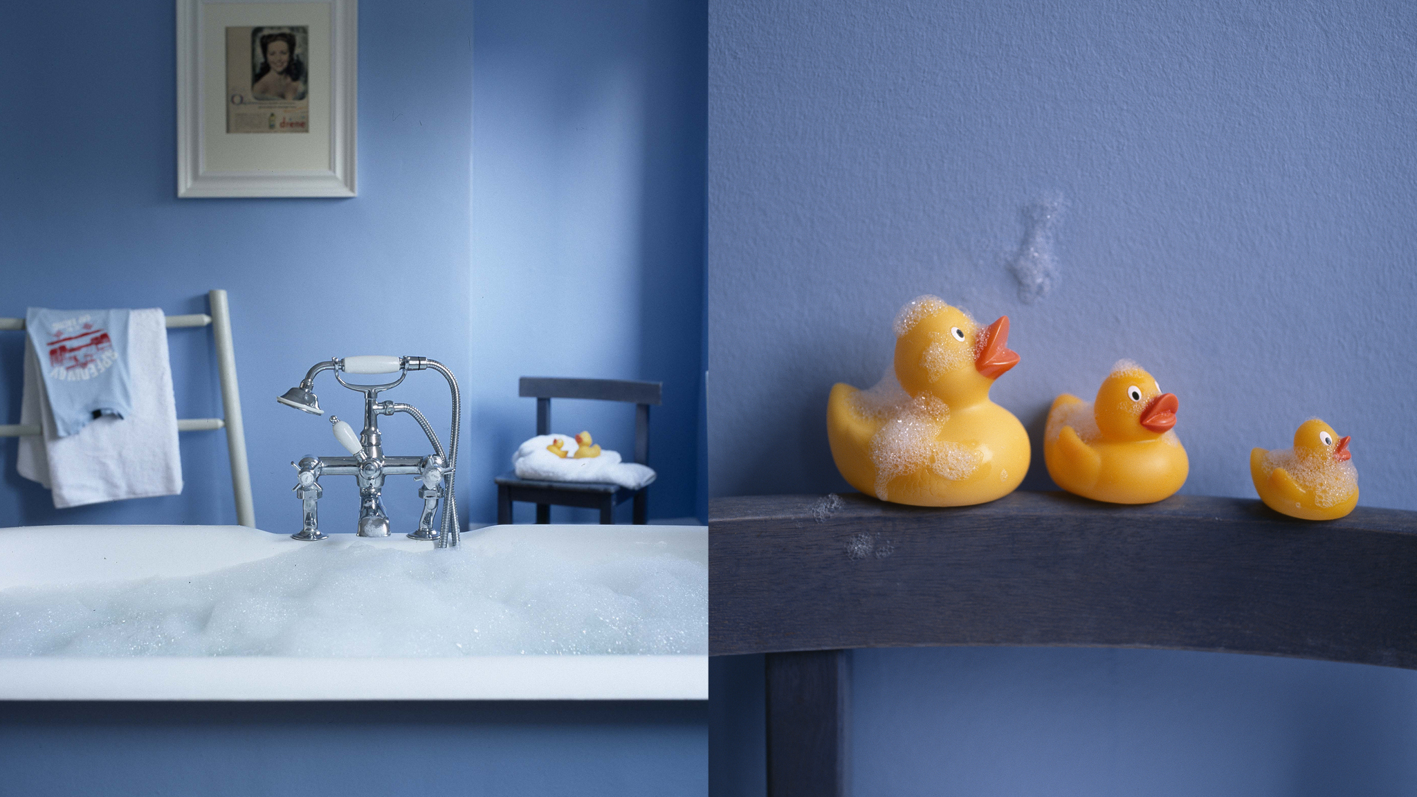 Creeer een rustgevende blauwe badkamer Combineer groen en wit en geef een kleine badkamer een frisse en ruime uitstraling. Met marineblauw creëer je een rustgevend effect en maak je van een rommelig ontwerp een eenheid.