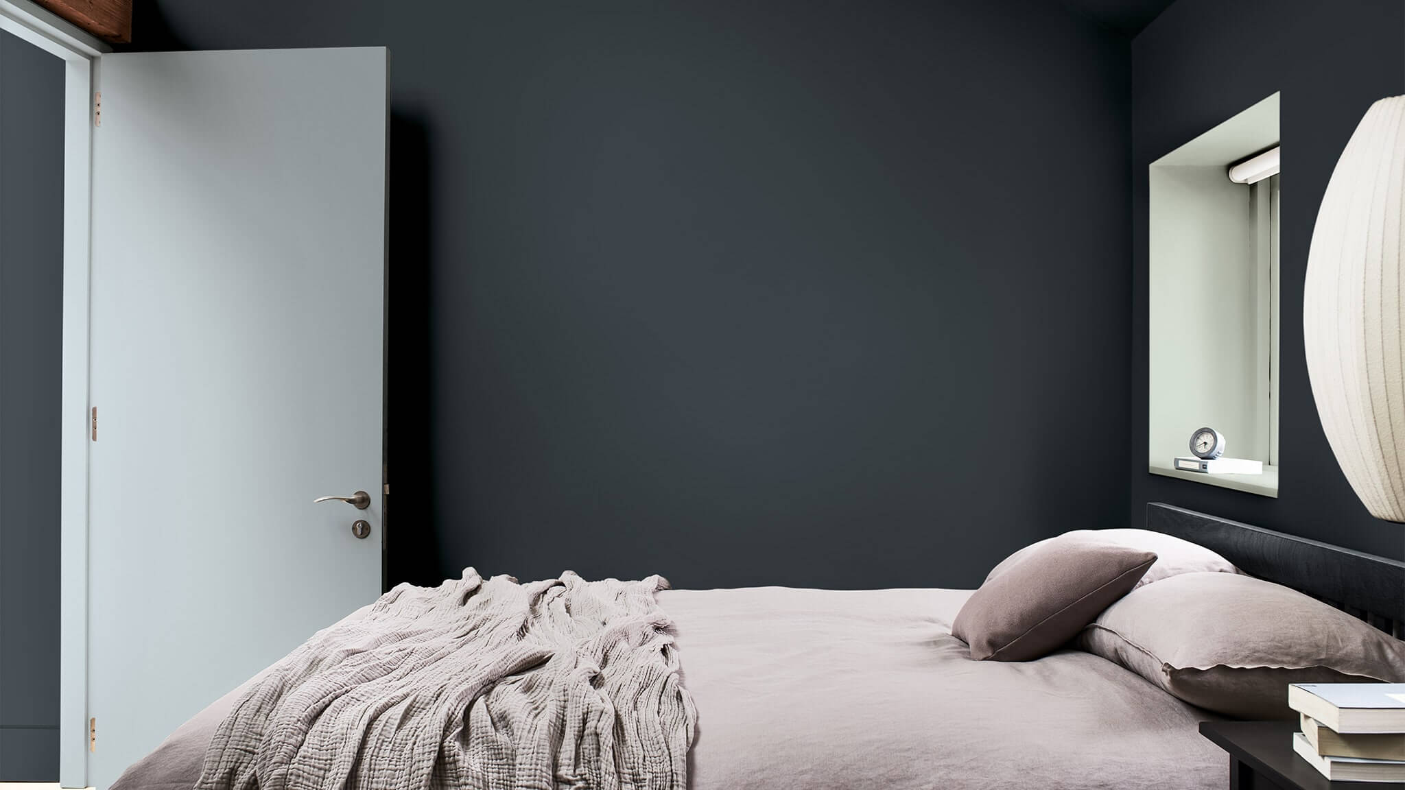Een onopvallende luxeslaapkamer in complementaire kleuren cf20_complementaire_kleuren_slaapkamer