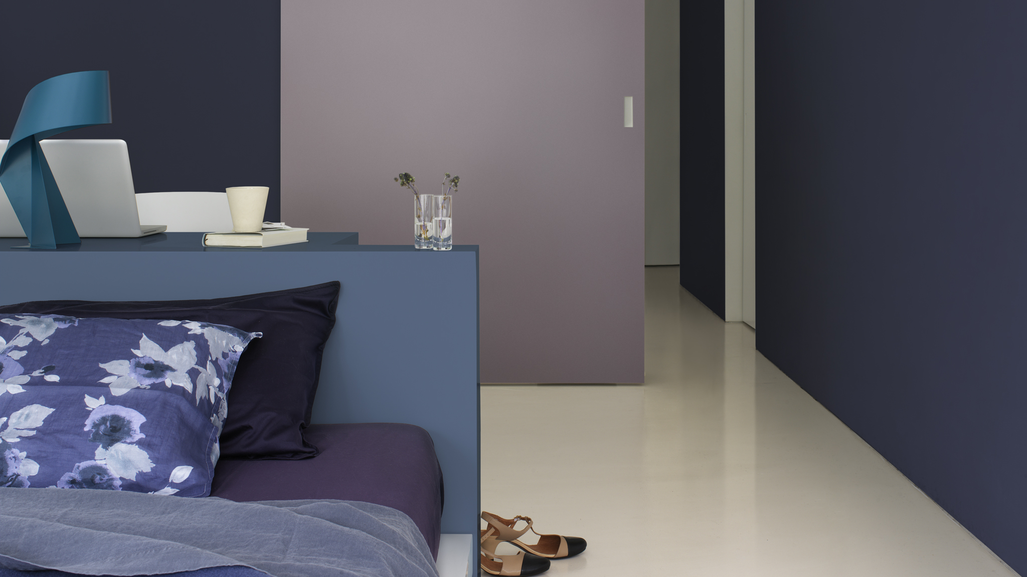 Verlies jezelf in intens indigo Verlies jezelf in intens paars + kleuren en producten