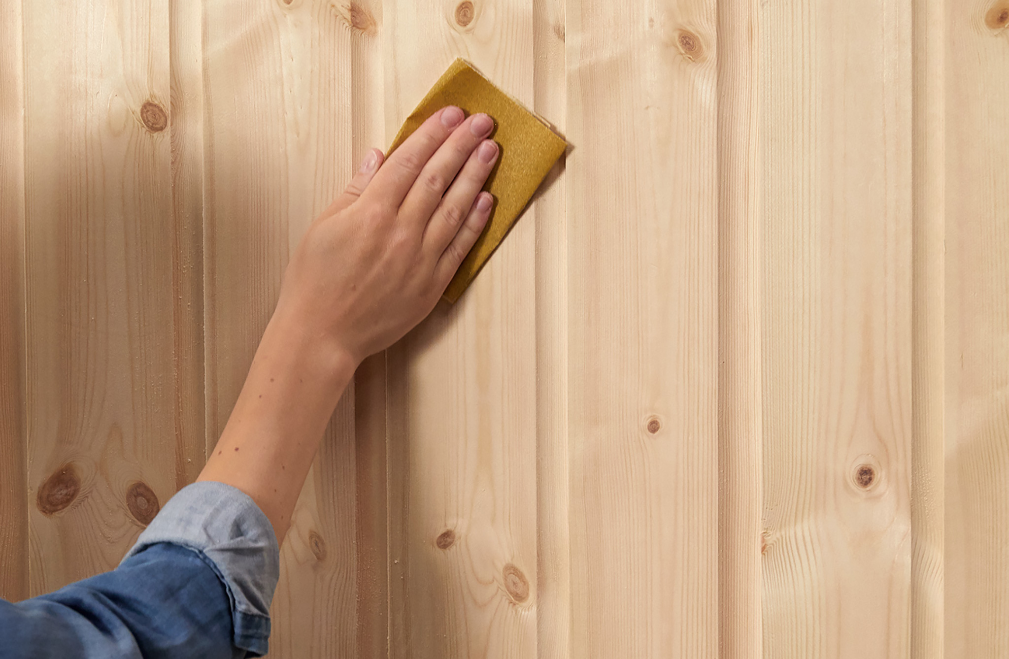 Levis Opfrisverf muurpanelen opschuren BE-NL 2 Levis Opfrisverf muurpanelen opschuren BE-NL 2